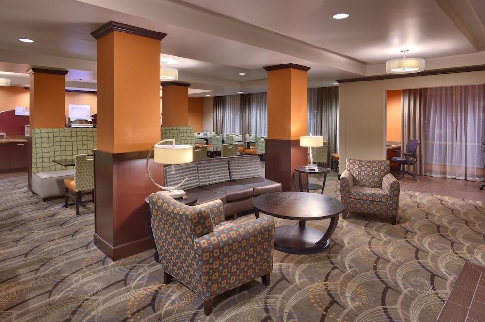 Holiday Inn Express & Suites Overland Park By Ihg Exterior foto