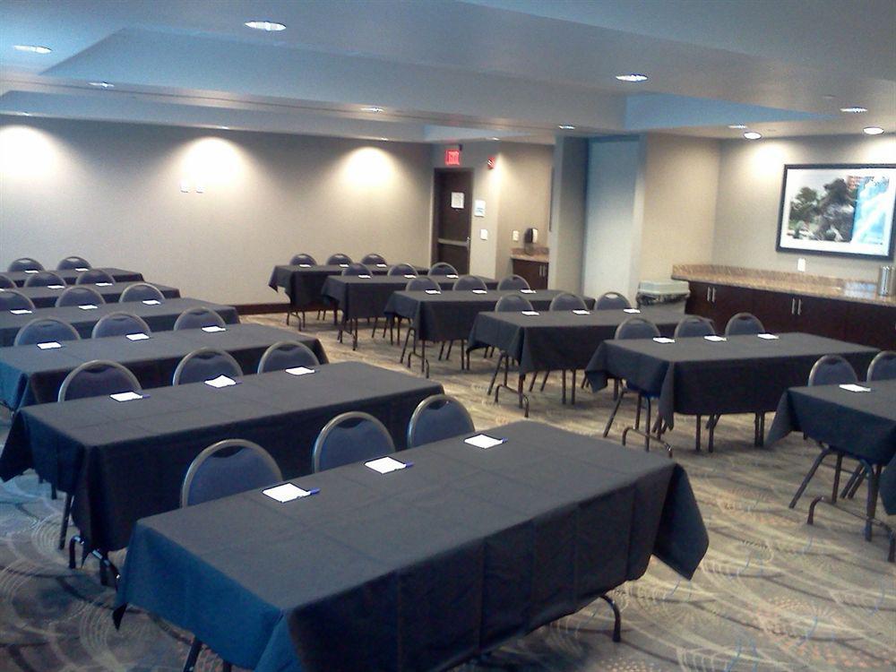 Holiday Inn Express & Suites Overland Park By Ihg Exterior foto