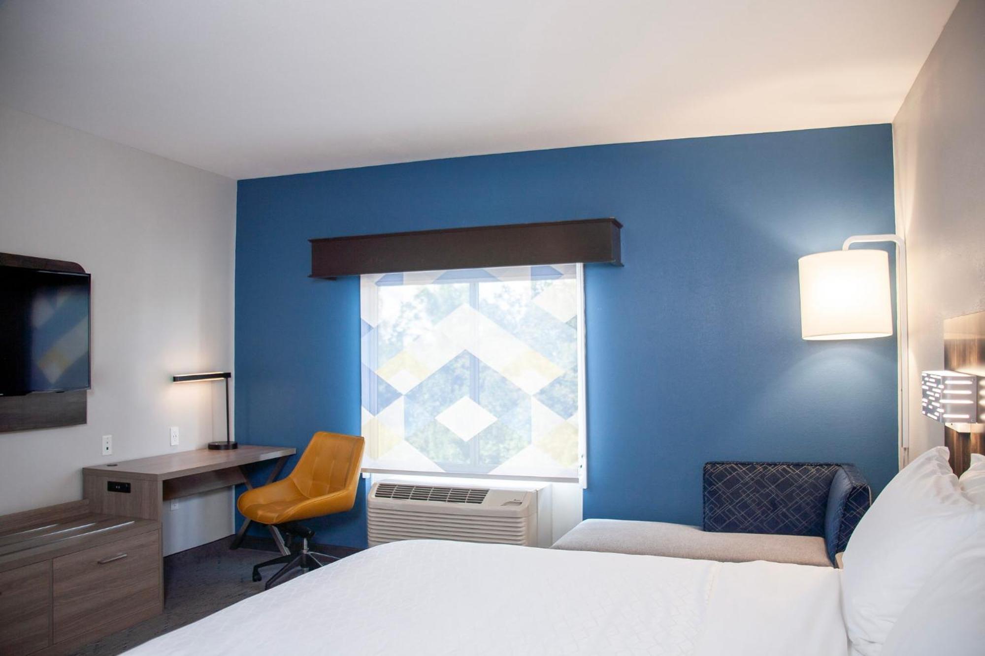 Holiday Inn Express & Suites Overland Park By Ihg Exterior foto